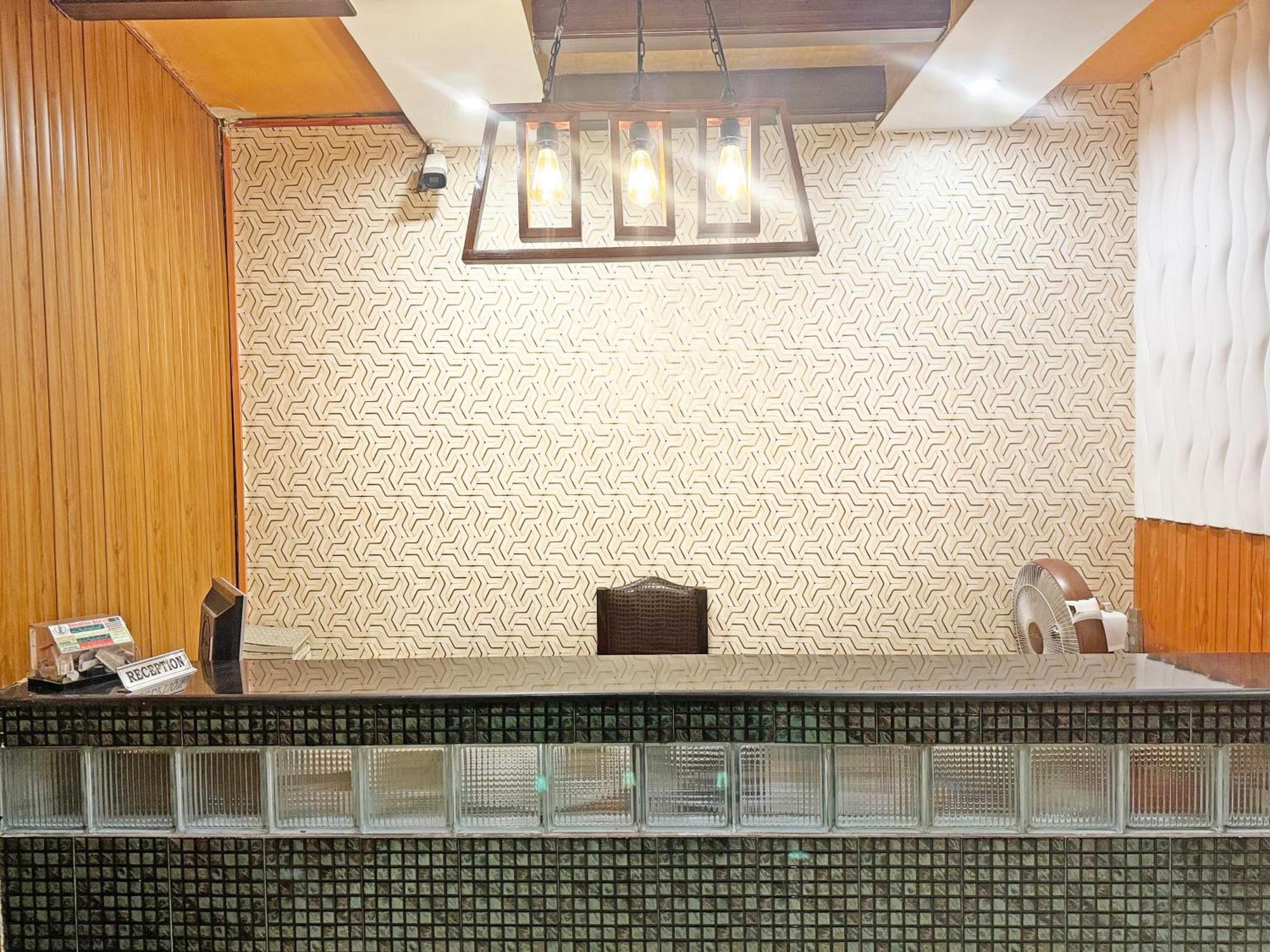 Hotel Green Fort Gulberg Lahore Esterno foto